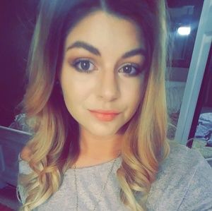 Meet your Posher, Laken